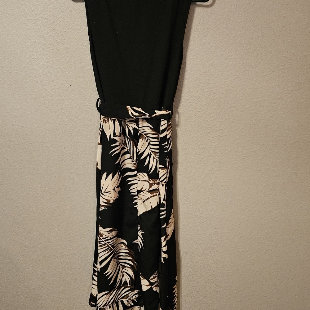 SHEIN Black and Cream Floral Skirt Tank Dress With Tie - Picture 2 of 4